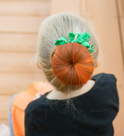 pumpkin bun hairstyles for Halloween