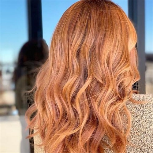 strawberry blonde hair 