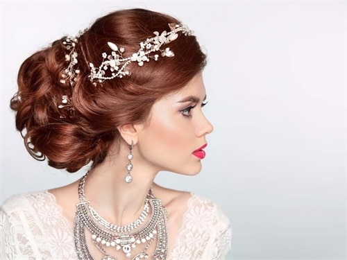 5 hottest Greek hairstyles for 2023