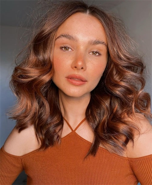 midi flick haircut be a new trend