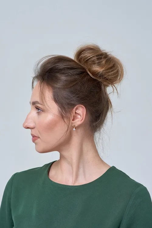 Who is best for donut bun hairstyle?