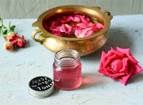 How to make rose water for hair?