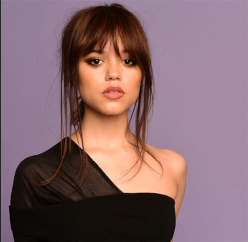 Jenna Ortega bangs