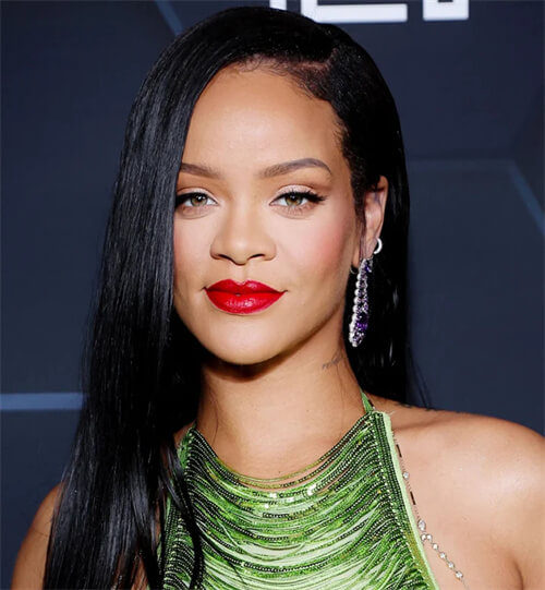 The Straight And Sleek Hairstyle
