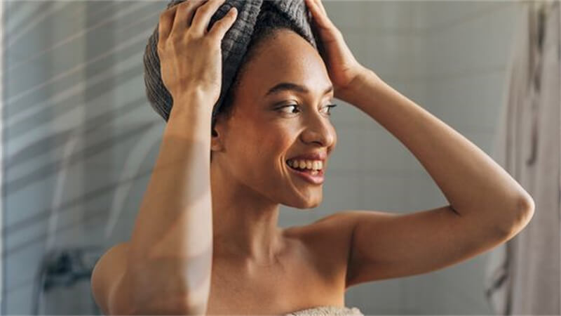 wash hair